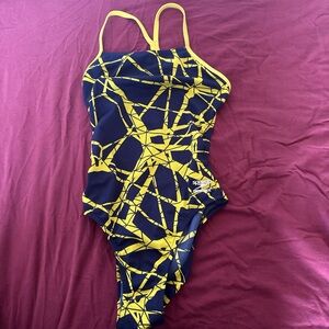 NWOT Speedo Women's One Piece Swimsuit - Navy and Yellow Size 34